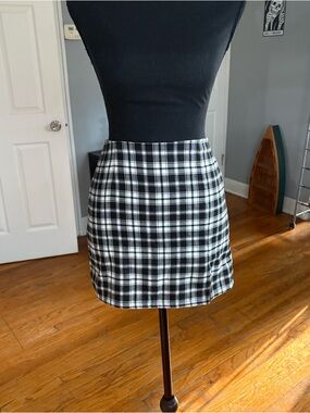 Black and white plaid mini skirt